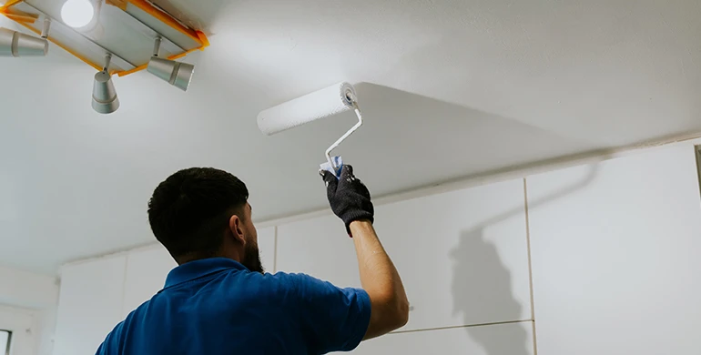 Pintura de forro de gesso Talisma Contruções